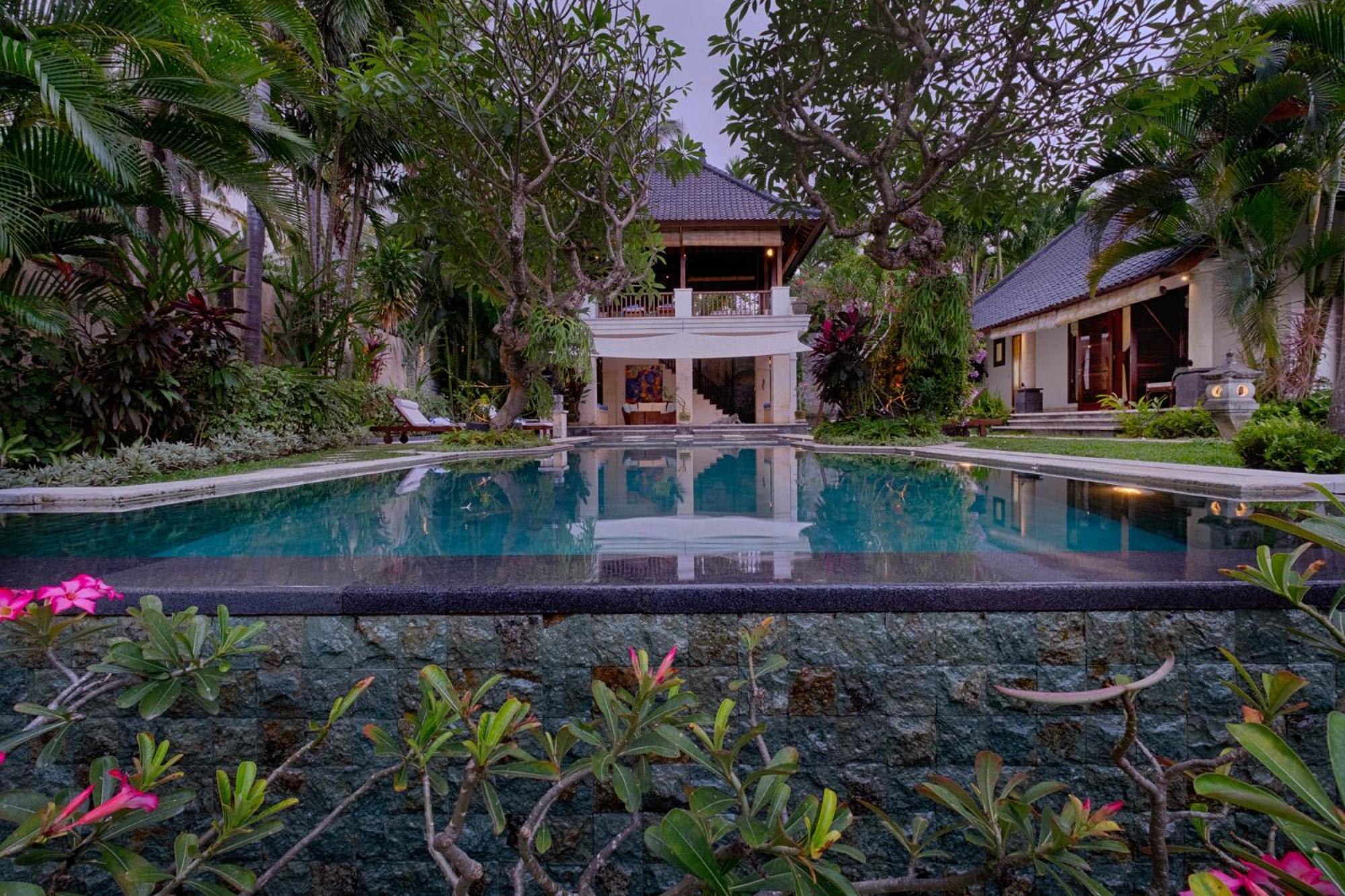Kutus Kutus Saba Beach Villa Jogjakarta Buitenkant foto
