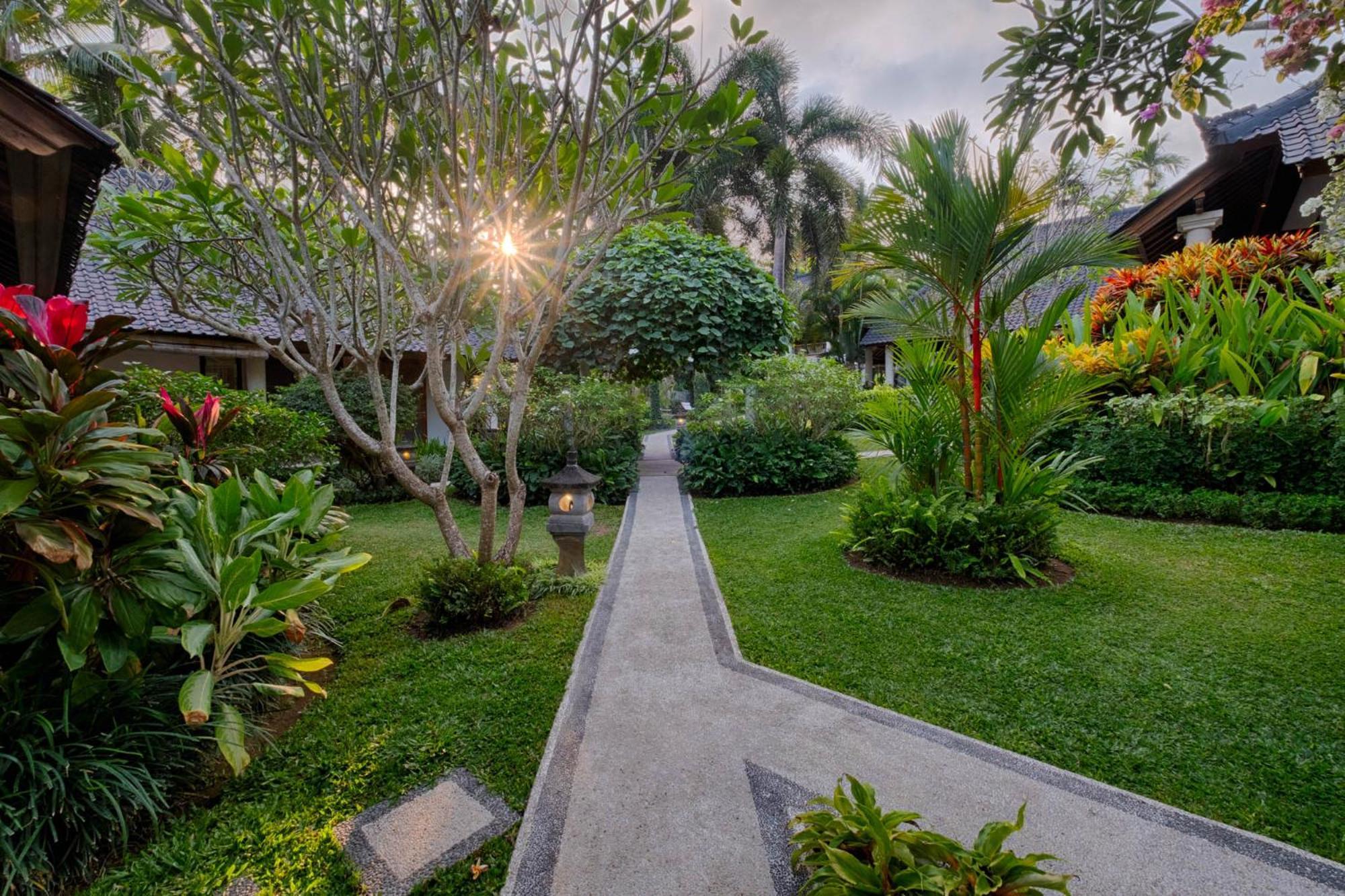 Kutus Kutus Saba Beach Villa Jogjakarta Buitenkant foto