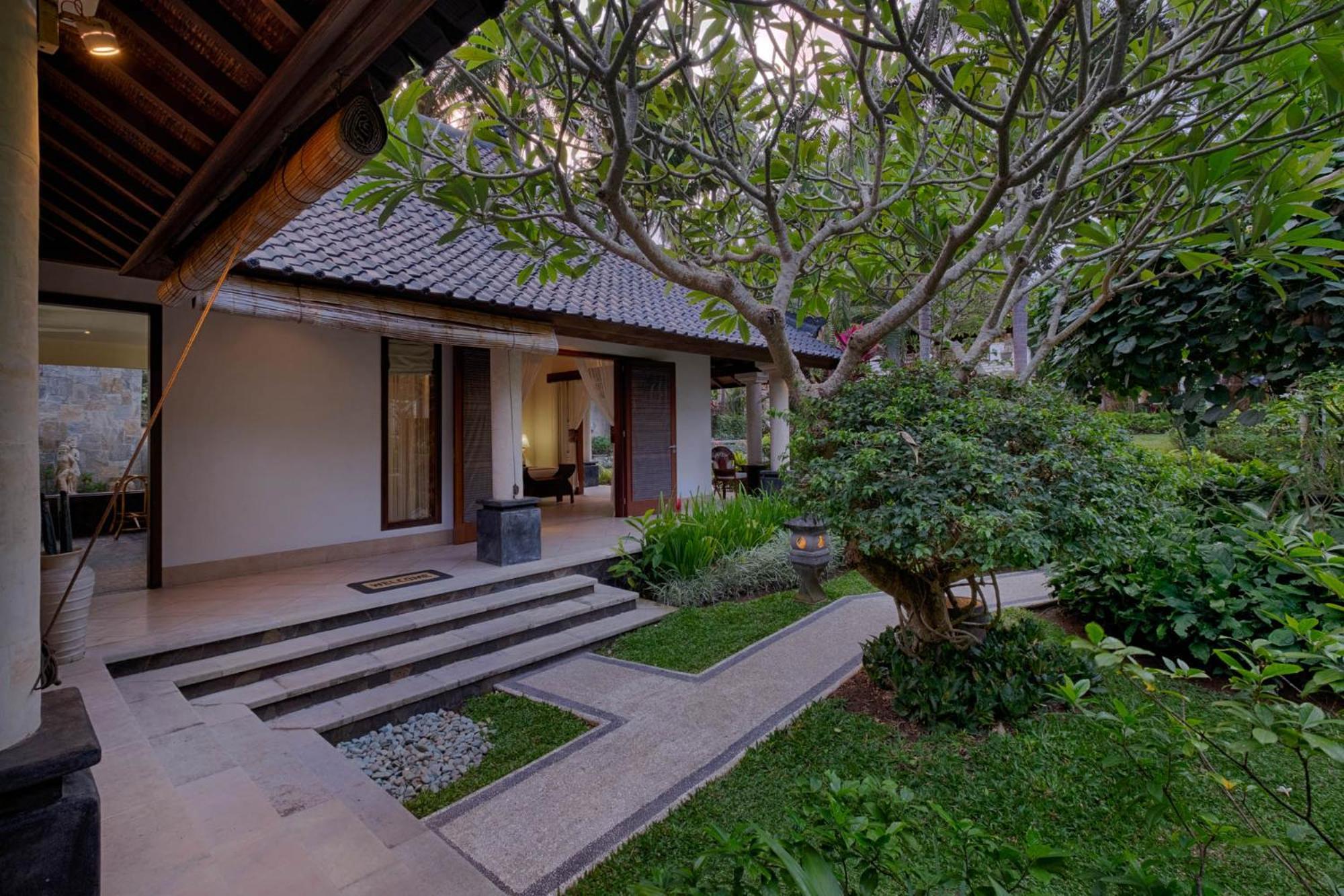 Kutus Kutus Saba Beach Villa Jogjakarta Buitenkant foto
