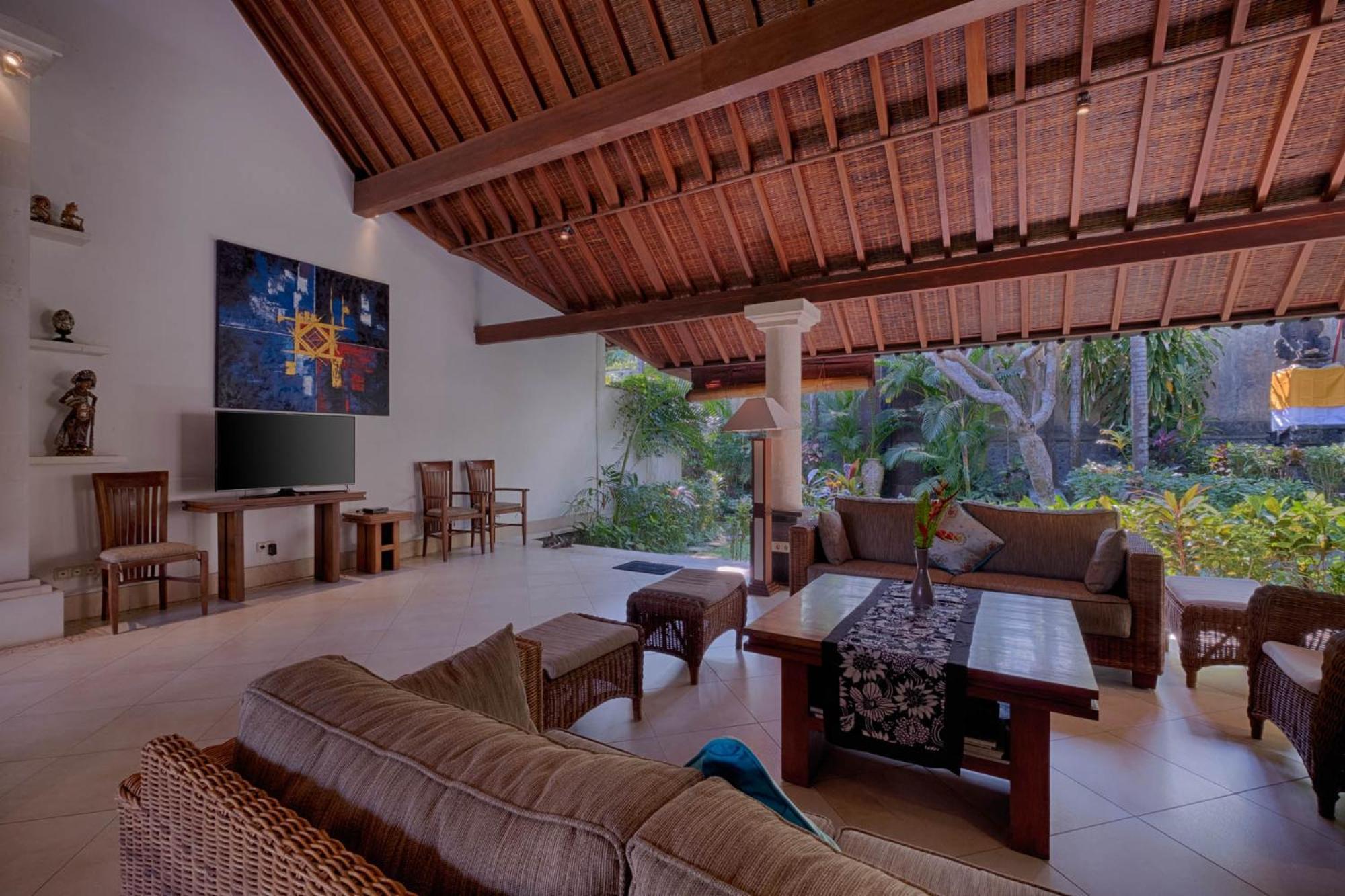 Kutus Kutus Saba Beach Villa Jogjakarta Buitenkant foto