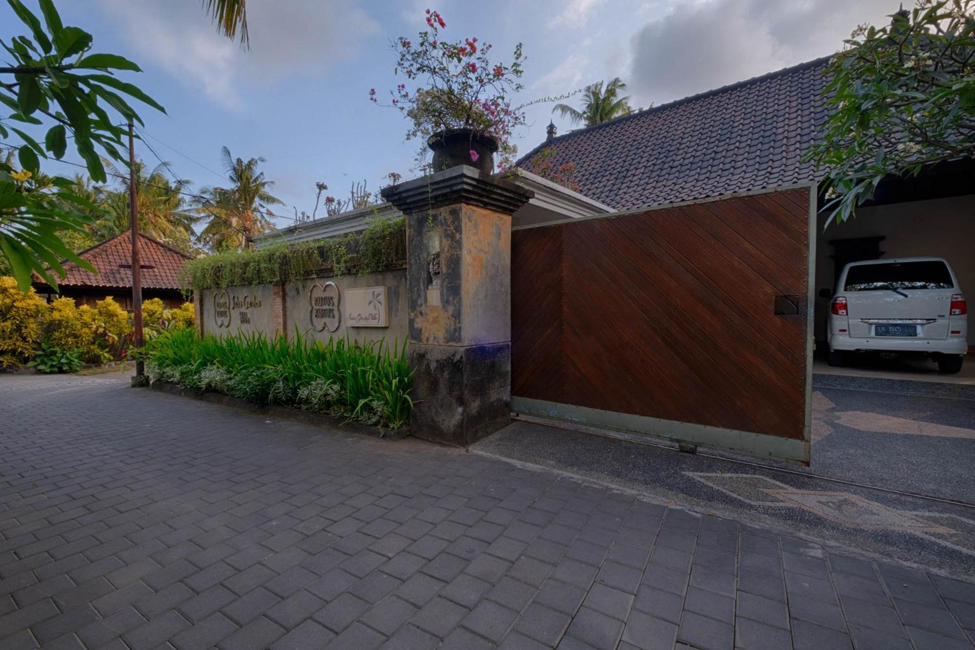 Kutus Kutus Saba Beach Villa Jogjakarta Buitenkant foto