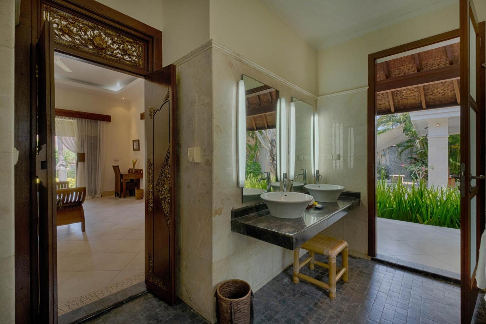 Kutus Kutus Saba Beach Villa Jogjakarta Buitenkant foto